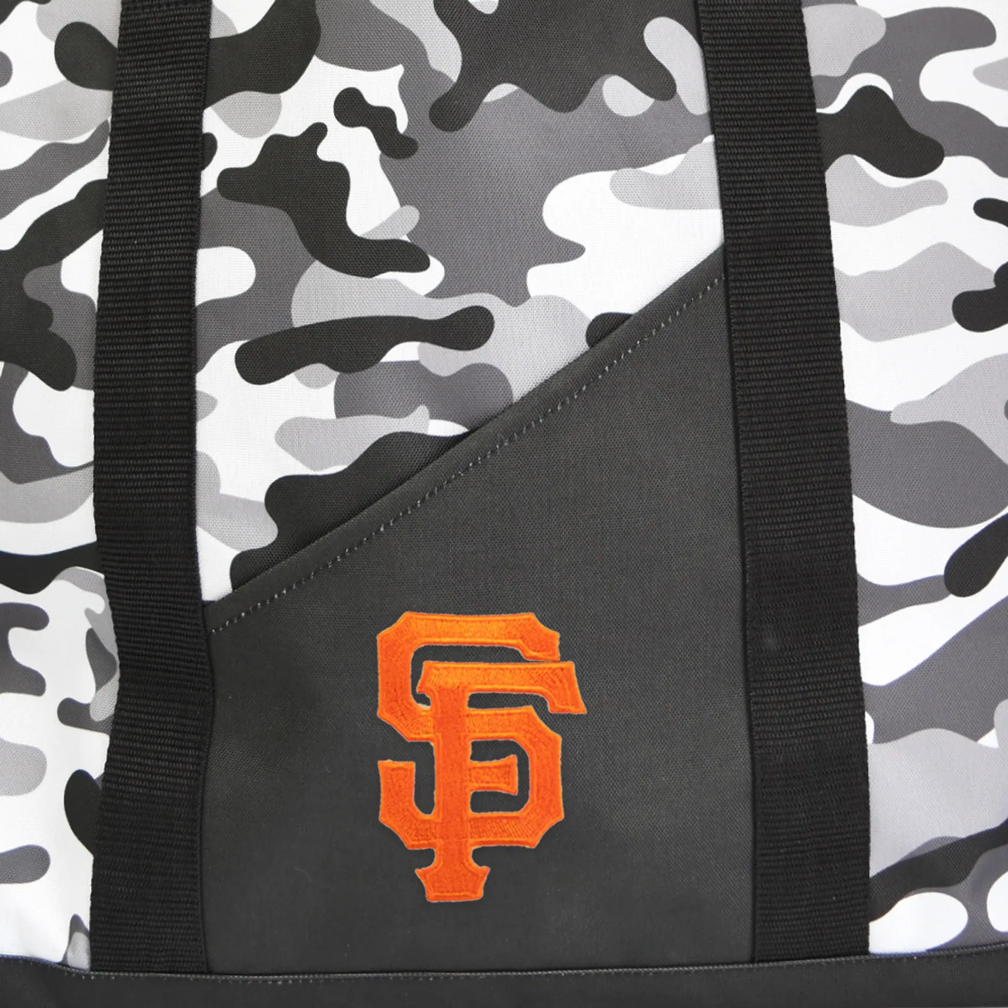 SAN FRANCISCO GIANTS CAMO TOTE