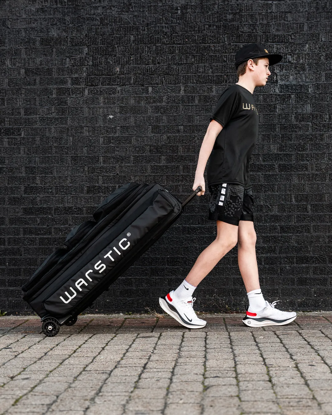 WARRIOR CATCHERS WHEELED BAG (BLACK)