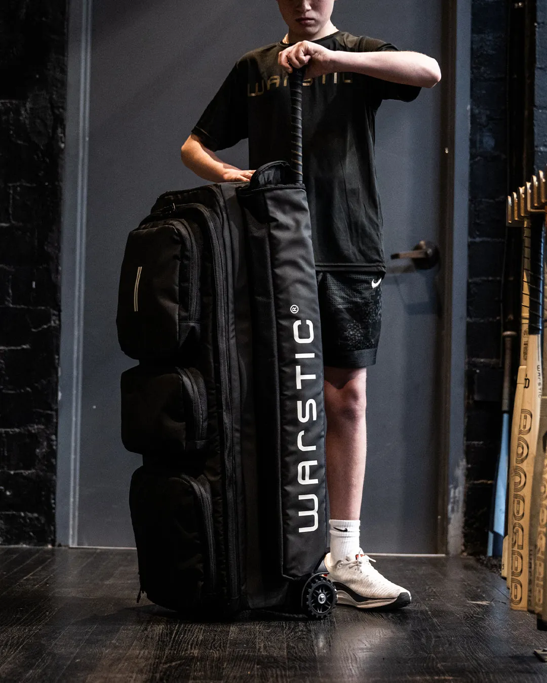 WARRIOR CATCHERS WHEELED BAG (BLACK)